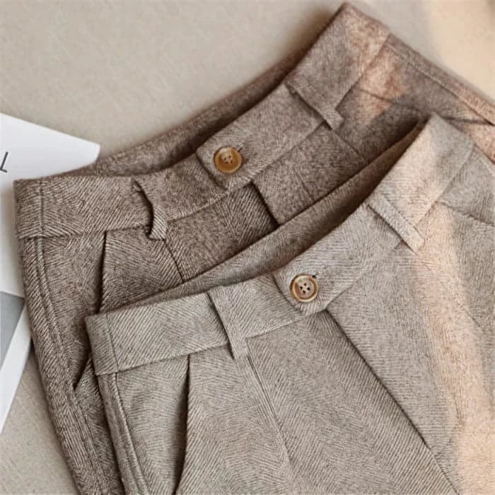 Lennart - Sharp Modern Elegance